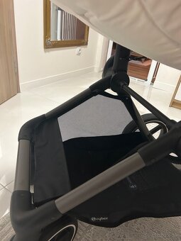 Cybex Eos Lux 2v1 - 12