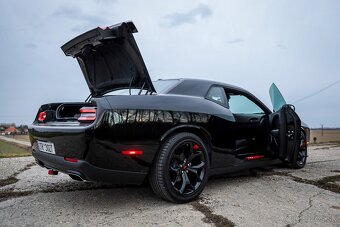 DODGE CHALLENGER R/T 5.7 V8 2023/3 28800km - 12