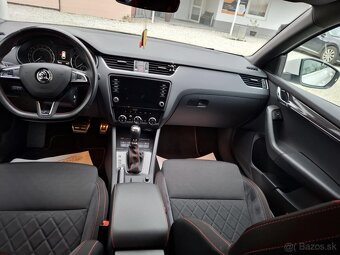 Škoda Octavia Combi 2.0 TDI RS DSG/7 4x4 - 12