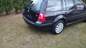 VOLKSWAGEN  GOLF GL COMBI 1,9 TDI 66 KW - 12