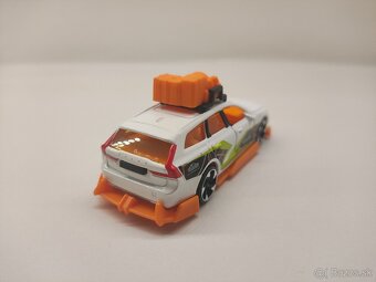 Autíčka Volvo 1:60 - 1:64 Majorette Matchbox - 12