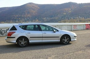 Peugeot 407 SW - 12