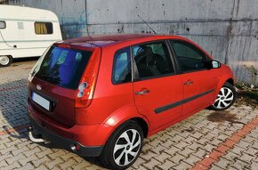 Predám Ford Fiesta rv12/2008, najazdené iba 113500km, ťažné - 12