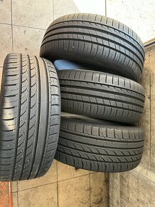 205/50R17 - 12