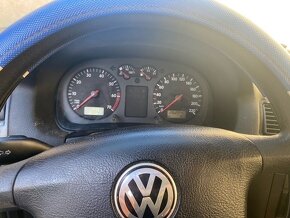 VW Golf 4    1.4 MPI 55KW 1998 - 12