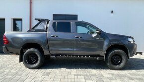 TOYOTA HILUX - NA PREDAJ (aj NA SPLATKY) - 12