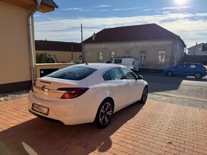 Predám Opel Insignia Cosmo 2,0 CDTI  Hatchback diesiel - 12