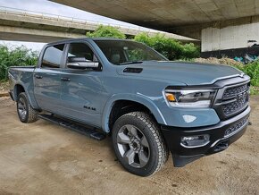 Dodge RAM Built to Serve Edition 5.7L V8 Vzduch 4WD A/T 2021 - 12