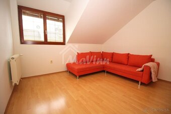 PREDAJ 6 izb DOM NEMŠOVÁ s pozemkom 329 m² - 12