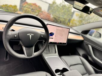 Tesla Model 3 Long Range Facelift 21 - 12