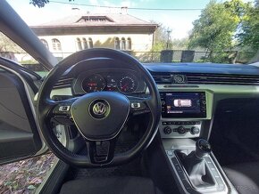 Volkswagen Passat Variant 2.0 TDI BMT Comfortline - 12