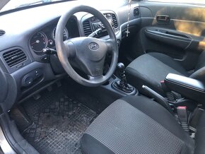 Hyundai Accent 1.4 - 12