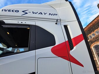 IVECO S-WAY 450 LNG - 12