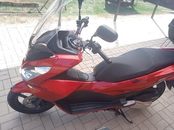 Hondu PCX 125 ako nova..krasna metaliza - 12