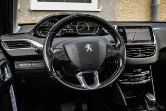 Peugeot 2008 1.2 81kW, Allure, koža, panorama, AUTOMAT - 12