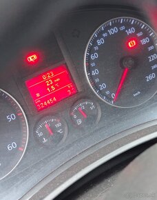 VW GOLF 5 1.9 TDI - 12