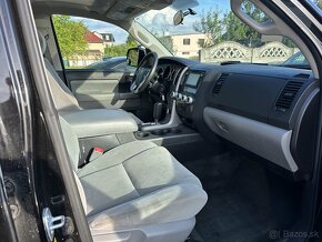 2016 Toyota Sequoia SR5 5,7 V8 4x4 7-miest podvozok +2” - 12