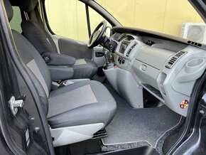 Opel Vivaro Tour 2.5 CDTi Westfalia 7 míst automat - 12