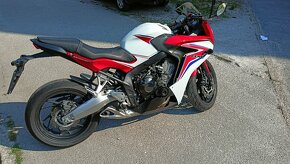 Honda CBR 650f - 12