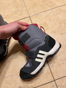 Predám zimné čižmičky Adidas - 12