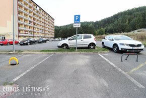 2-izb.byt, 2 balkóny, 2 veľké park. miesta rovno pred vchodo - 12