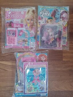 Predám casopsi barbie princezná s hrackou - 12