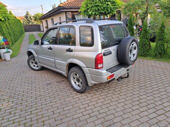 Suzuki GRAND Vitara  2.0 HDI - 12