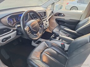 Chrysler Pacifica 2019 - 12