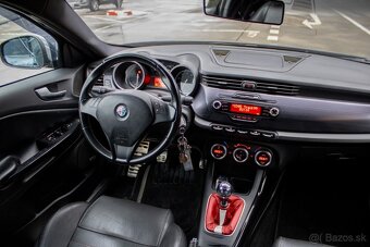 Alfa Romeo Giulietta 1.8T 235k Quadrifoglio Verde - 12