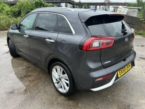 predam kia niro 1,6 eco hybrid AUTOMAT, 109000mil, 2018, pra - 12