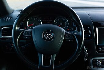 Predám Volkswagen Touareg 3.0TDI Bluemotion - 12