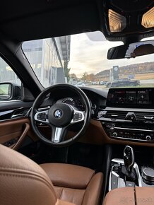 BMW rad 5 520d xDrive A/T SK AUTO - 12