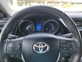 Toyota Auris 1.6D 2015 - 12