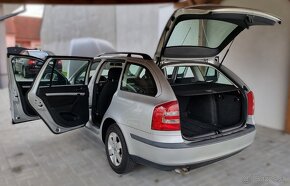 Škoda Octavia Combi 1.9 TDI Elegance - 12