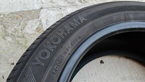 YOKOHAMA BluEarth 225/55 R18 - 12