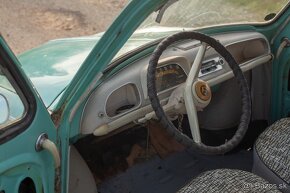 Renault Dauphine - 12