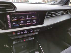 Audi RS3 FACELIFT MATRIX SONOS HUD KAMERA ZÁRUKA MY 2025 - 12