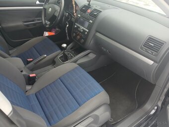 Volkswagen Golf V 1.9TDI 77kw - 12