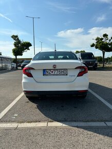 Fiat Tipo - 12