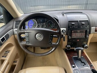 Volkswagen Touareg 3.0 tdi - 12