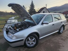 SKODA OCTAVIA 1.6i 74kw,PRVY MAJITEL199000KM - 12