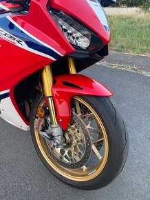 HONDA CBR 1000 RR SP1, 9/2020, 8866 km - 12