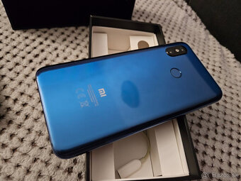 Xiaomi Mi 8 dual sim 6/128GB TOP STAV - 12