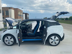 Bmw i3 120 Ah - -> 300 km dojazd / tepeľné čerpadlo - 12