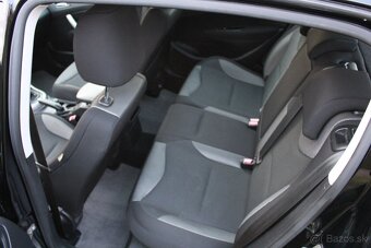 peugeot 308 1,6 hdi - 12