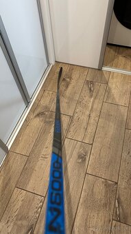 Hokejky CCM a BAUER - 12