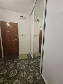 Príjemný, veľkometrážny 3-izbový byt na ulici Nová Ves - 12