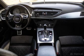 Audi S7 Sportback V8T - 12