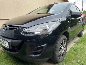 Mazda 2 rok 2011 - 12