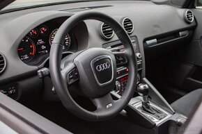 Audi A3 2.0 TDI DPF Ambition S tronic - 12